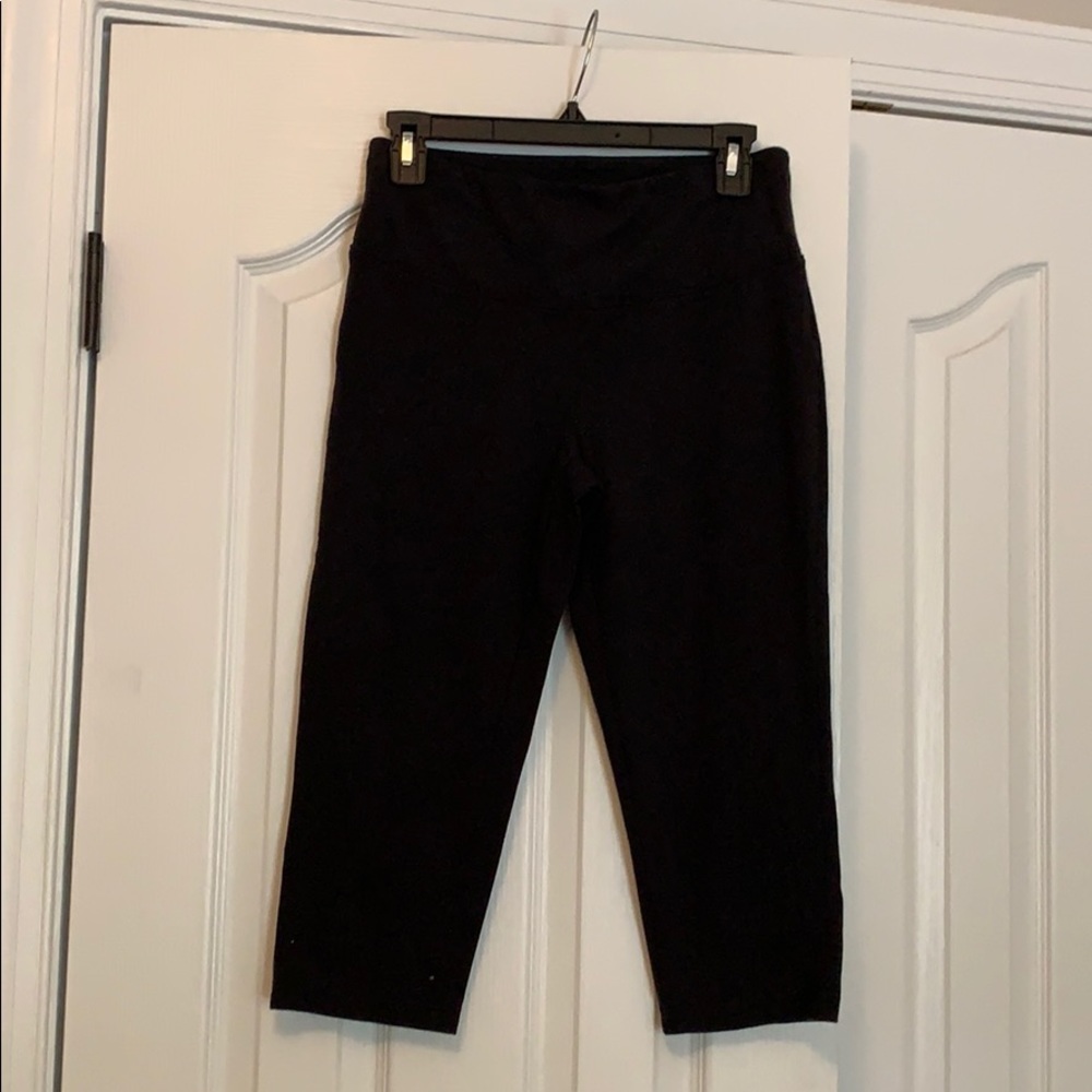 black capris leggings